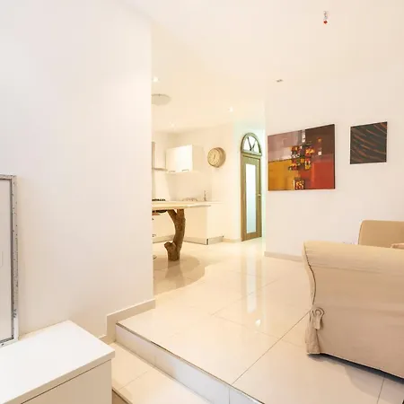 Apartment Cosy Spacious 1br Apt With Large Private Terrace By 360 Estates Pieta