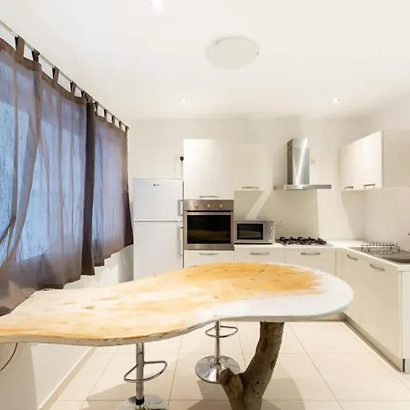 Apartment Cosy Spacious 1br Apt With Large Private Terrace By 360 Estates